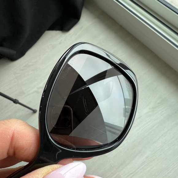 PRADA srp32p 57017 oversized black glossy sunglasses - Picture 13 of 16